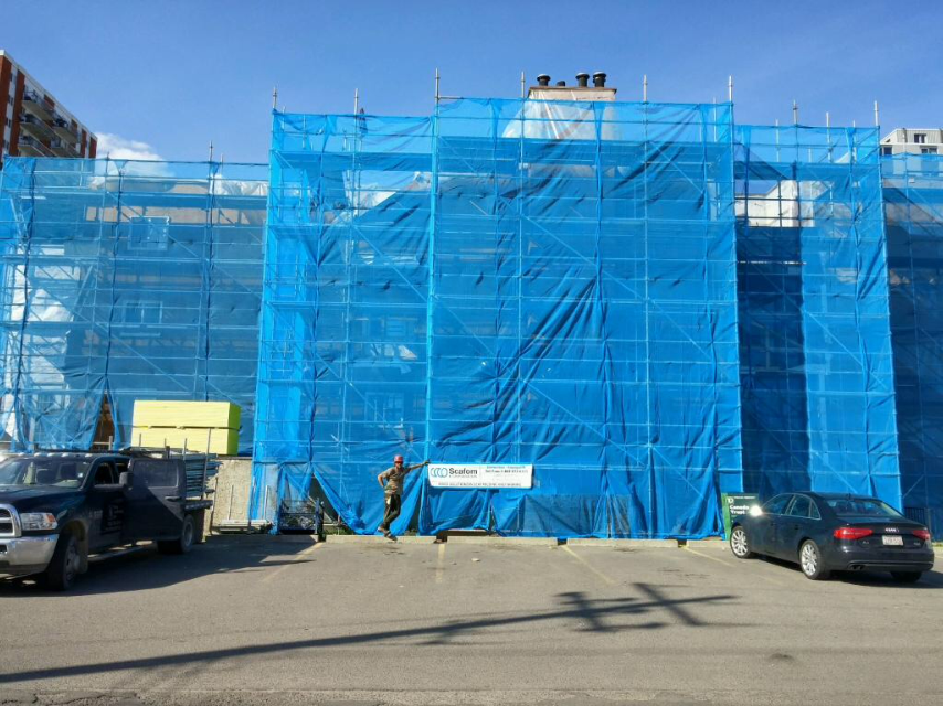 King Scaffolding Shored Scaffold With Debris Net Alberta