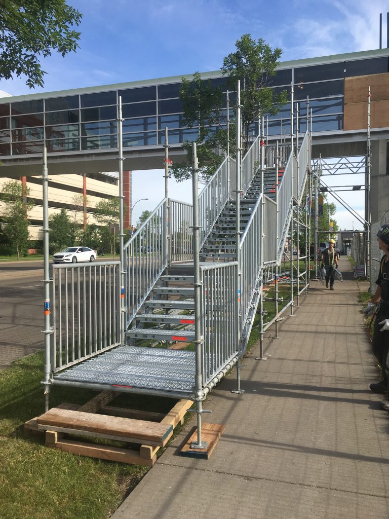 staircase scaffold platform